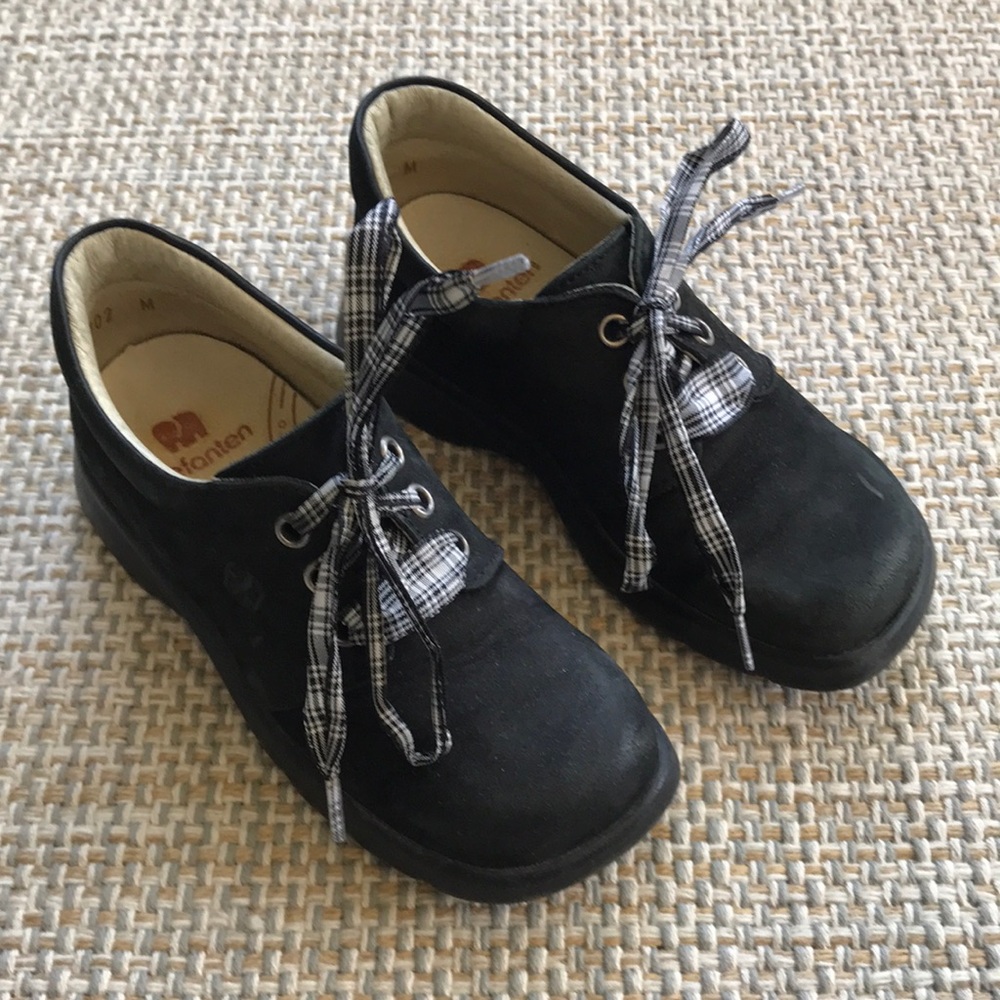 Elephanten Shoes (toddler size 25)